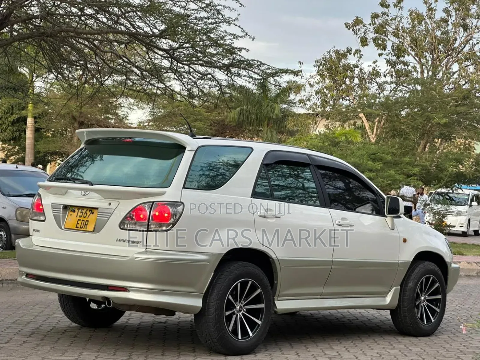 Toyota Harrier 2002 Pearl