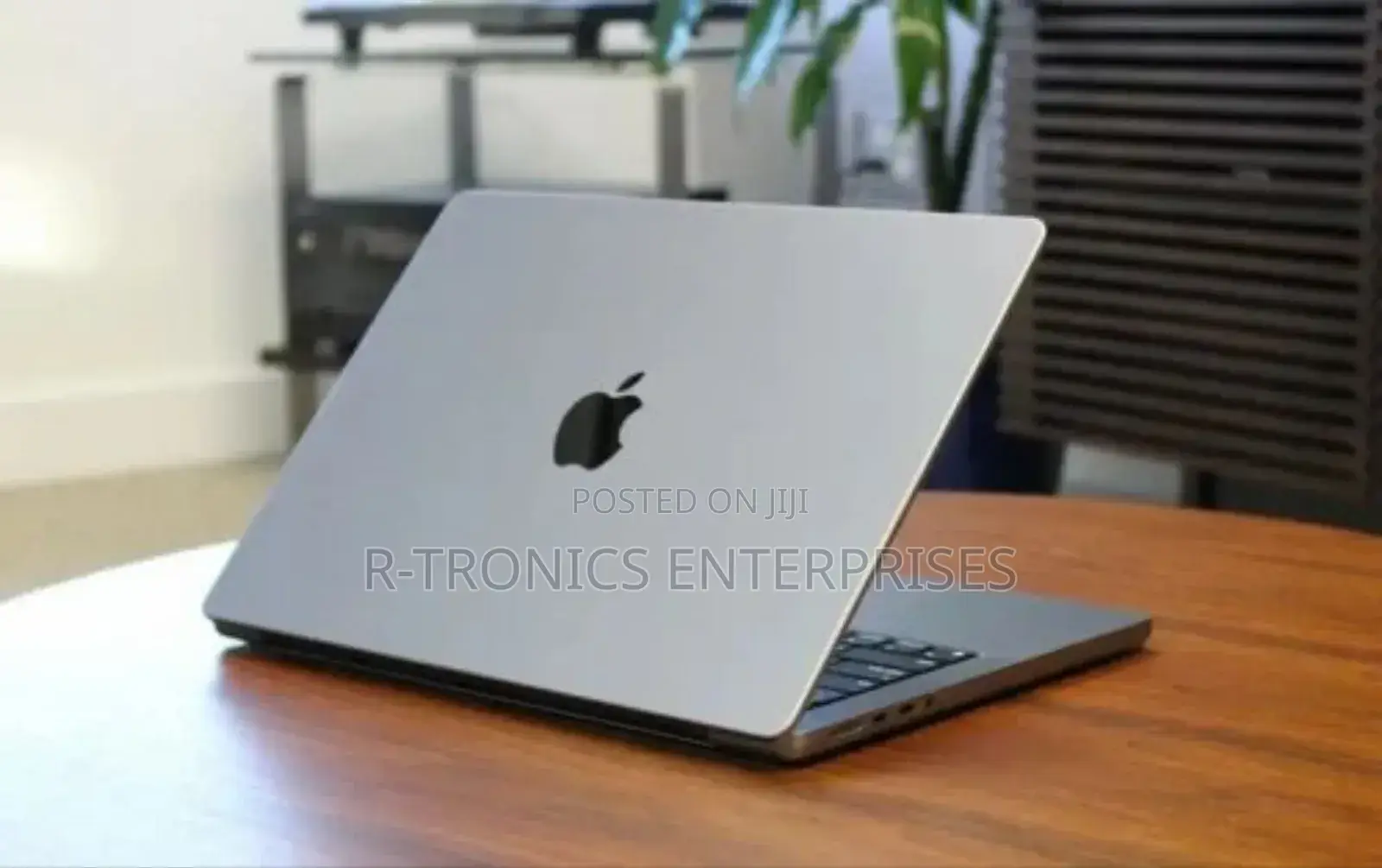New Laptop Apple MacBook Air 2025 M4 15-Inch 16GB Apple M4 SSD 512GB