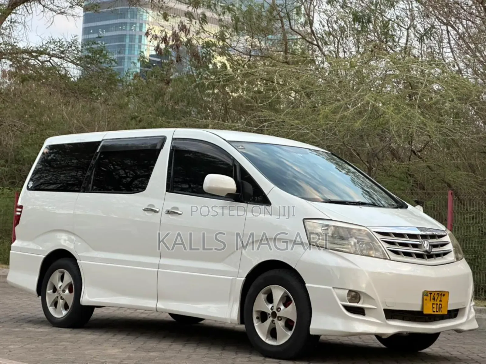 Toyota Alphard 2006 White