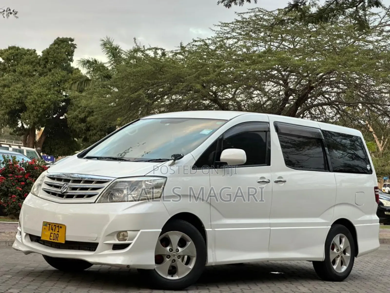 Toyota Alphard 2006 White