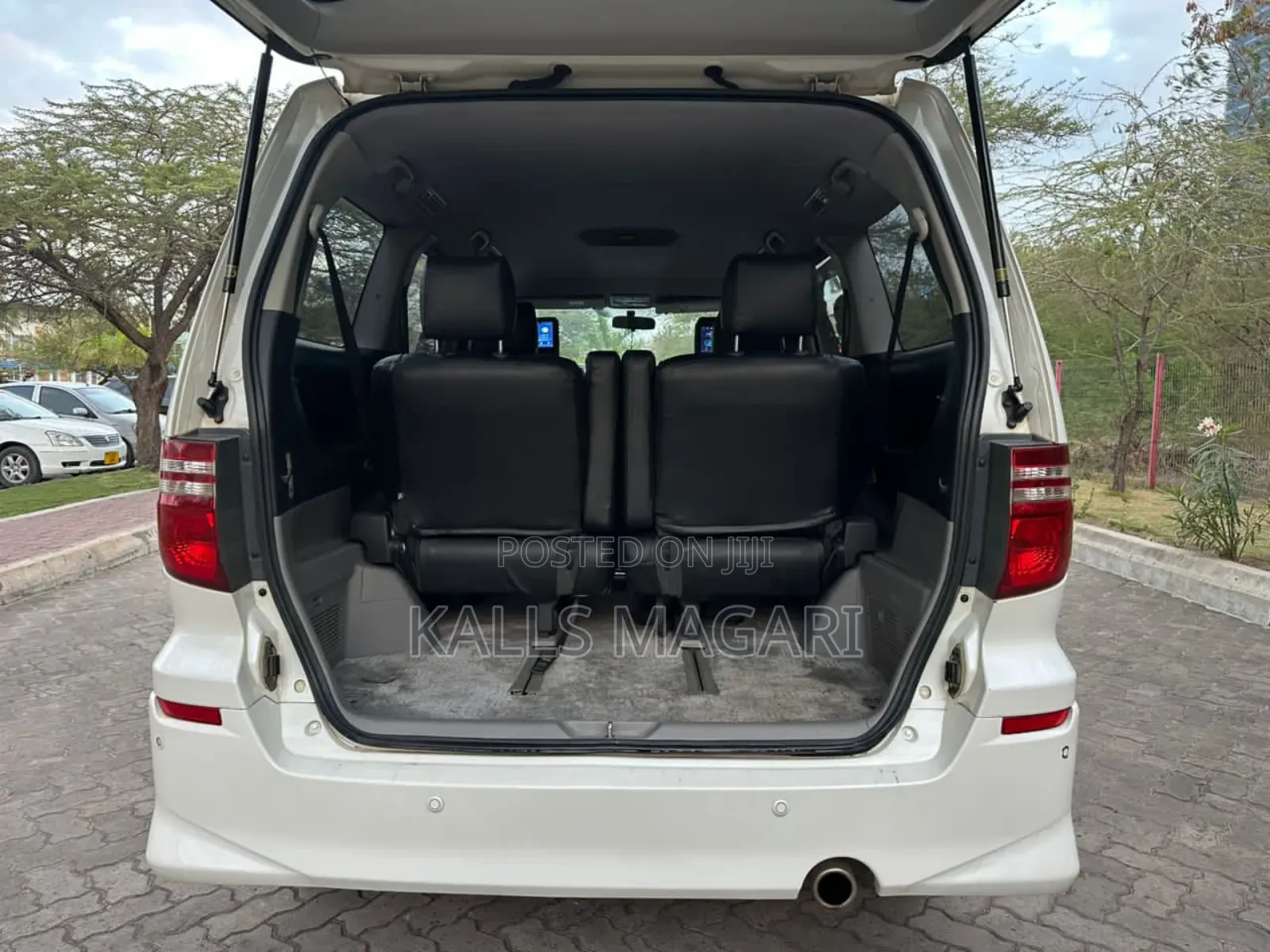 Toyota Alphard 2006 White