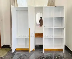 Kabati La Milango Minne Na Dressing