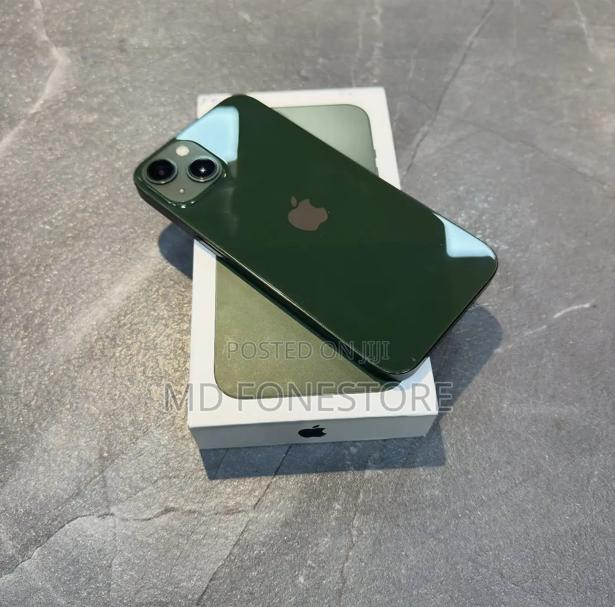 New Apple iPhone 13 128 GB Green