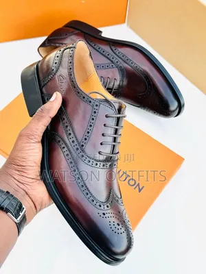Men's Shoes With Well Finished Leather in Top Class Brand