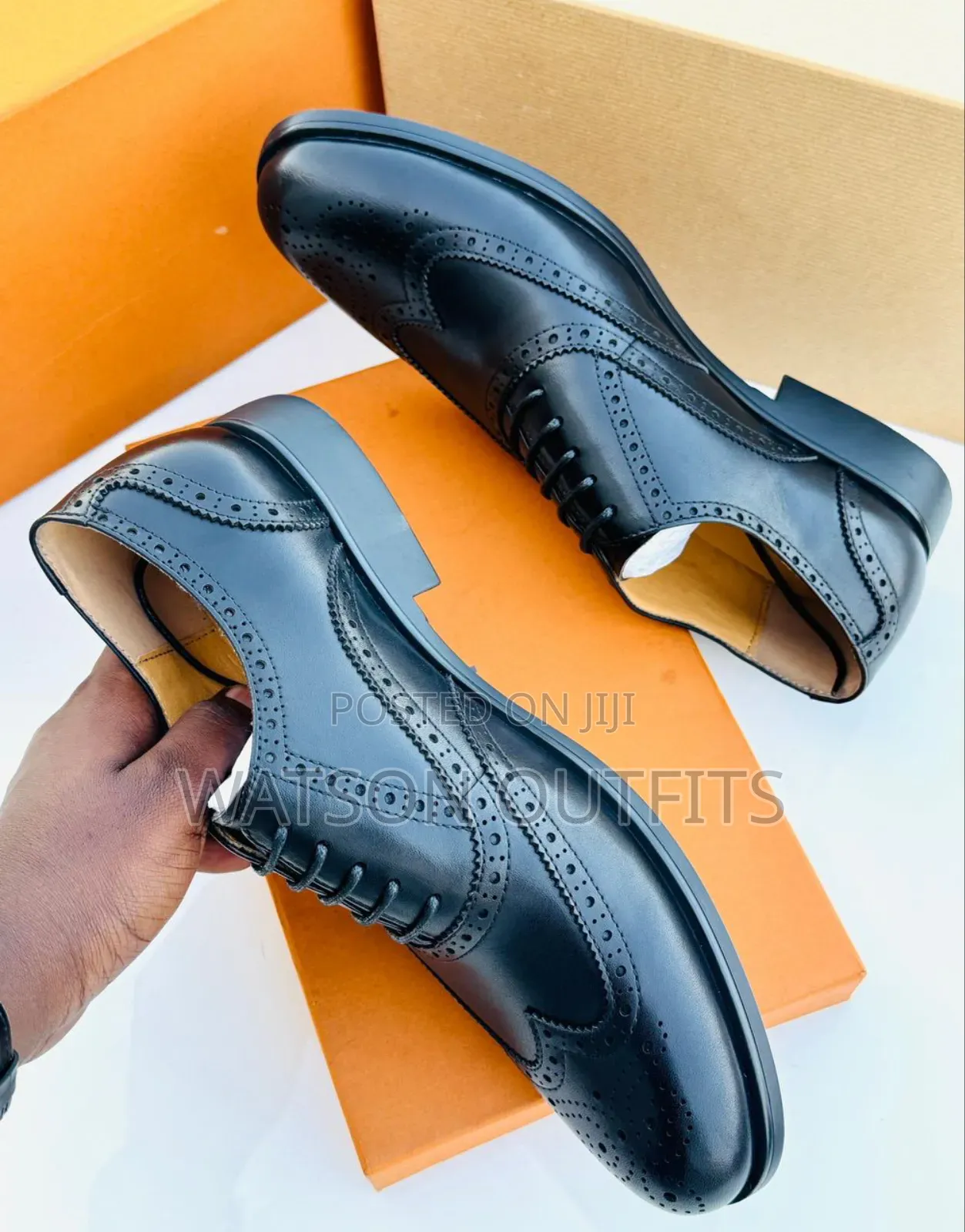 Men's Shoes With Well Finished Leather in Top Class Brand