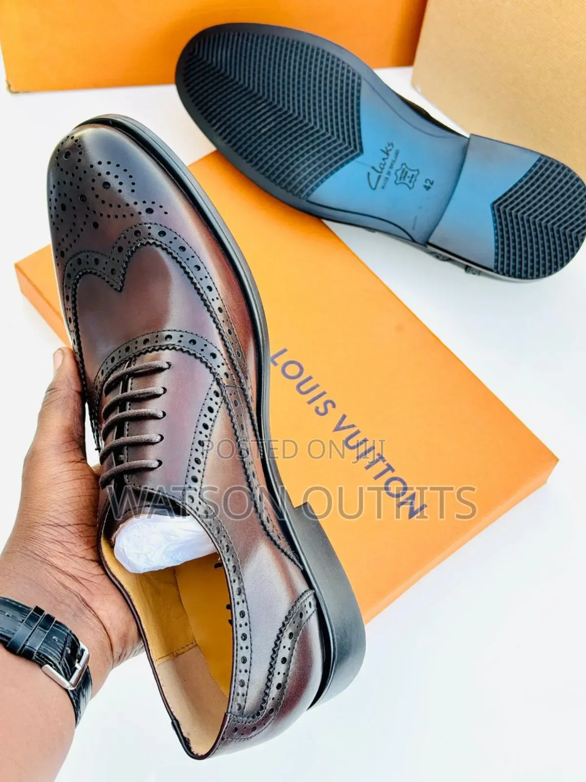 Men's Shoes With Well Finished Leather in Top Class Brand