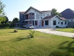 8bdrm House in Kasri Homes, Kigamboni for sale
