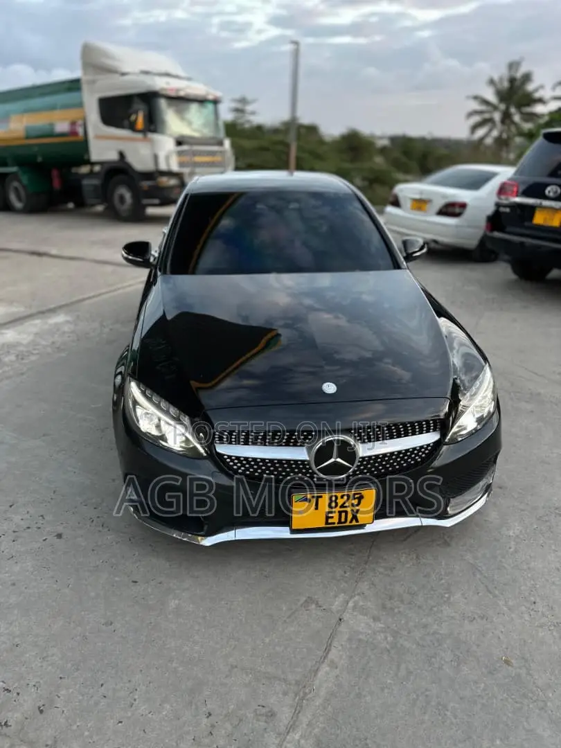 Mercedes-Benz C-Class 2015 Black