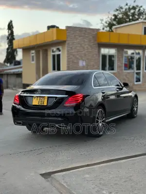 Mercedes-Benz C-Class 2015 Black