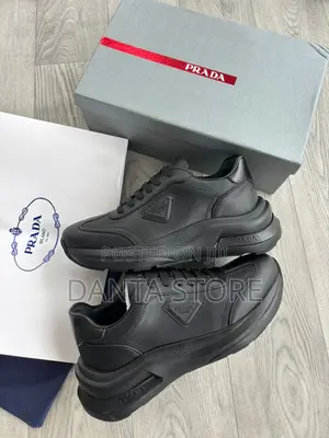 Prada Prax 01 Re-Nylon
