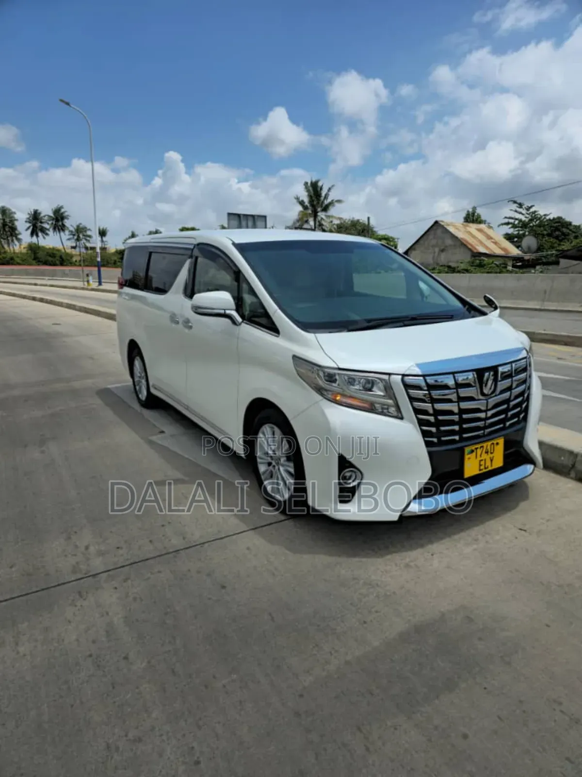 Toyota HiAce 2008 White