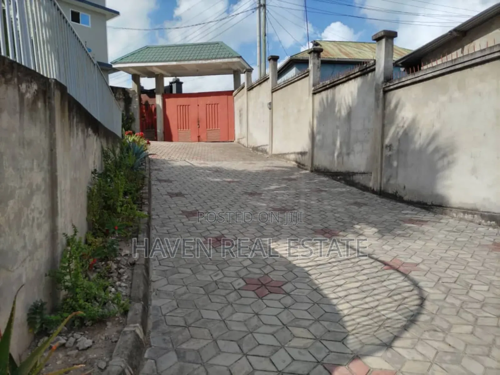6bdrm House in Kimara for sale