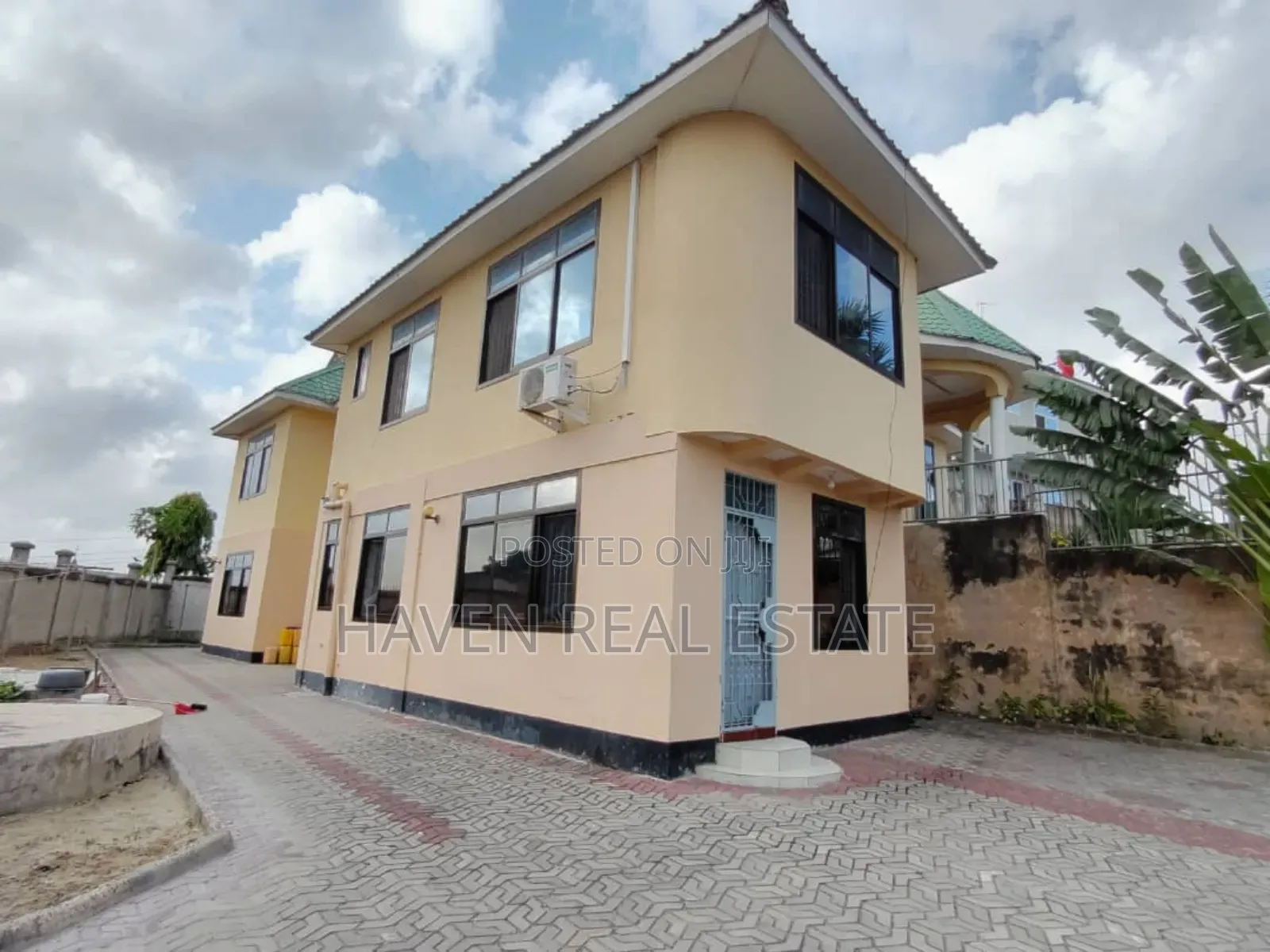 6bdrm House in Kimara for sale