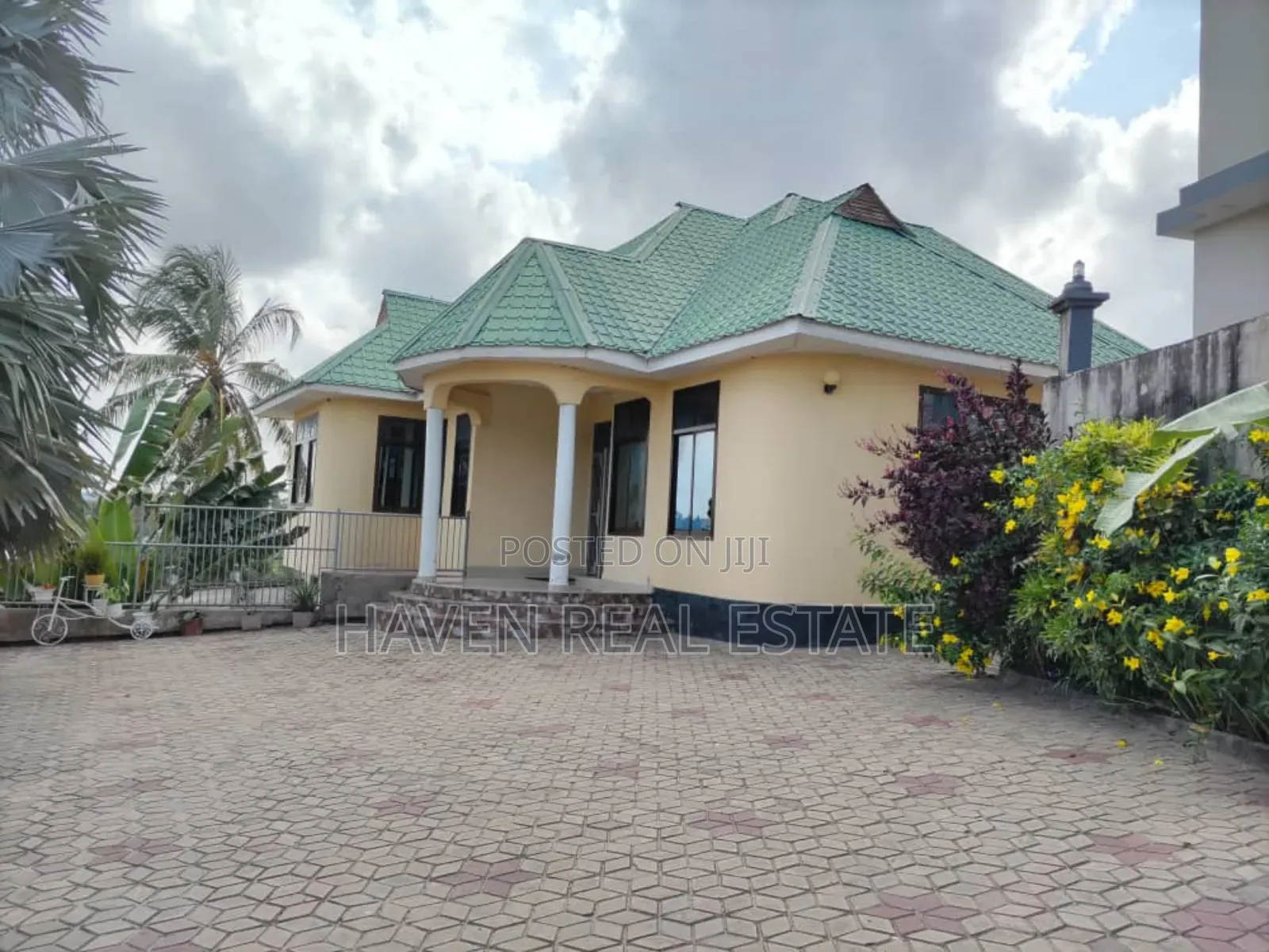 6bdrm House in Kimara for sale