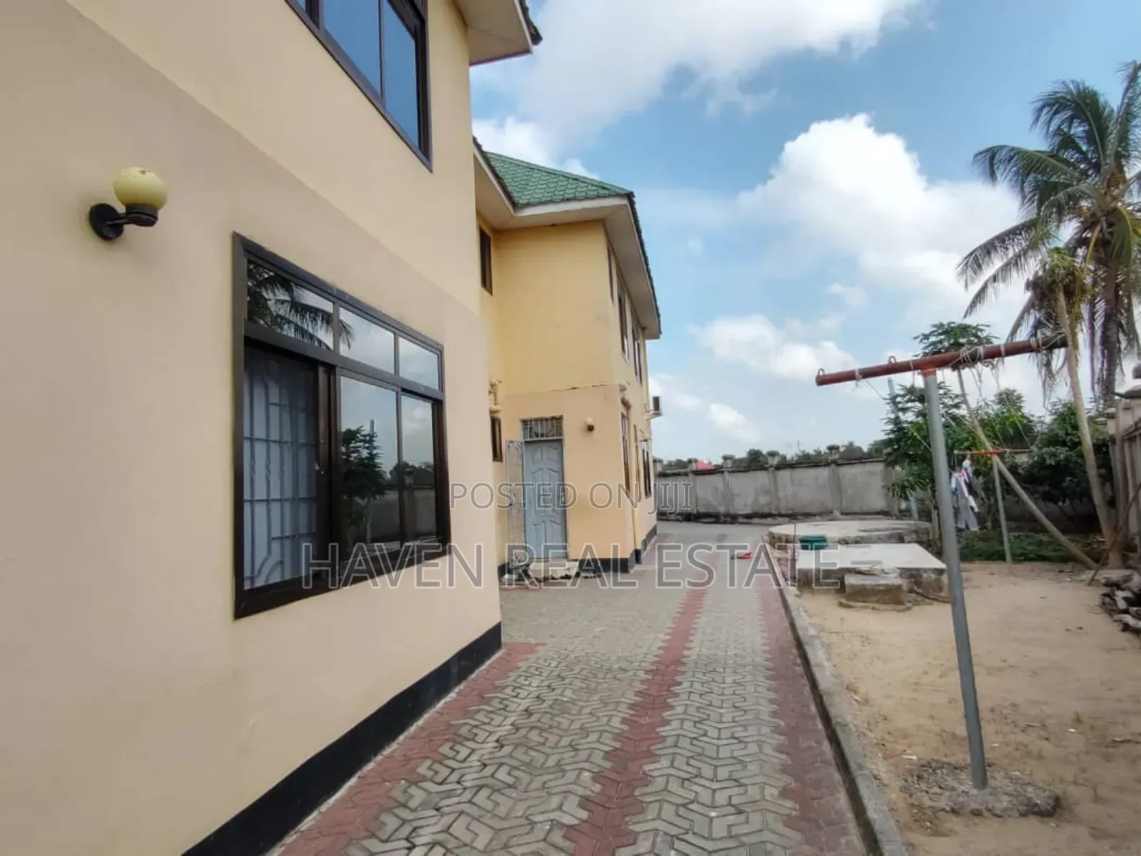 6bdrm House in Kimara for sale