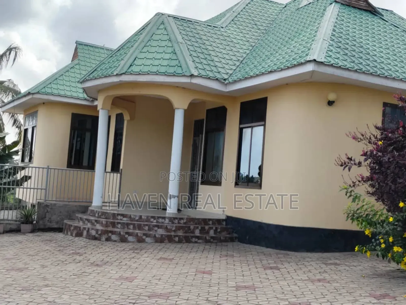6bdrm House in Kimara for sale