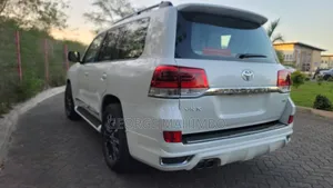 Toyota Land Cruiser 4.5 V8 VXR 2012 White