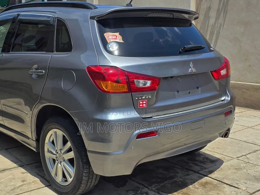 Mitsubishi RVR 2010 Gray
