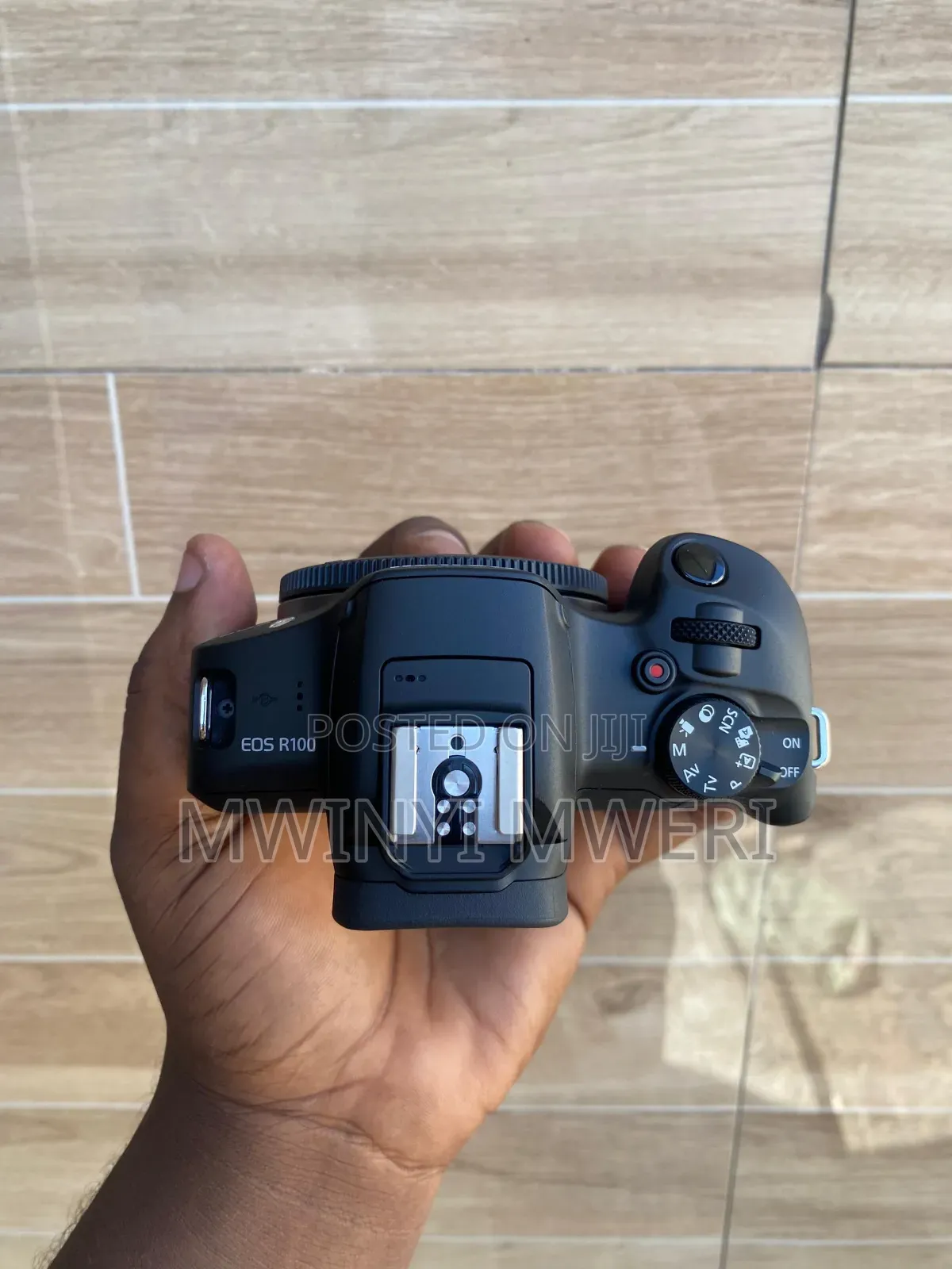 Canon Eos R100 Mirrorless Camera With 18-45mm Lens