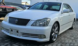 Toyota Crown 2004 White