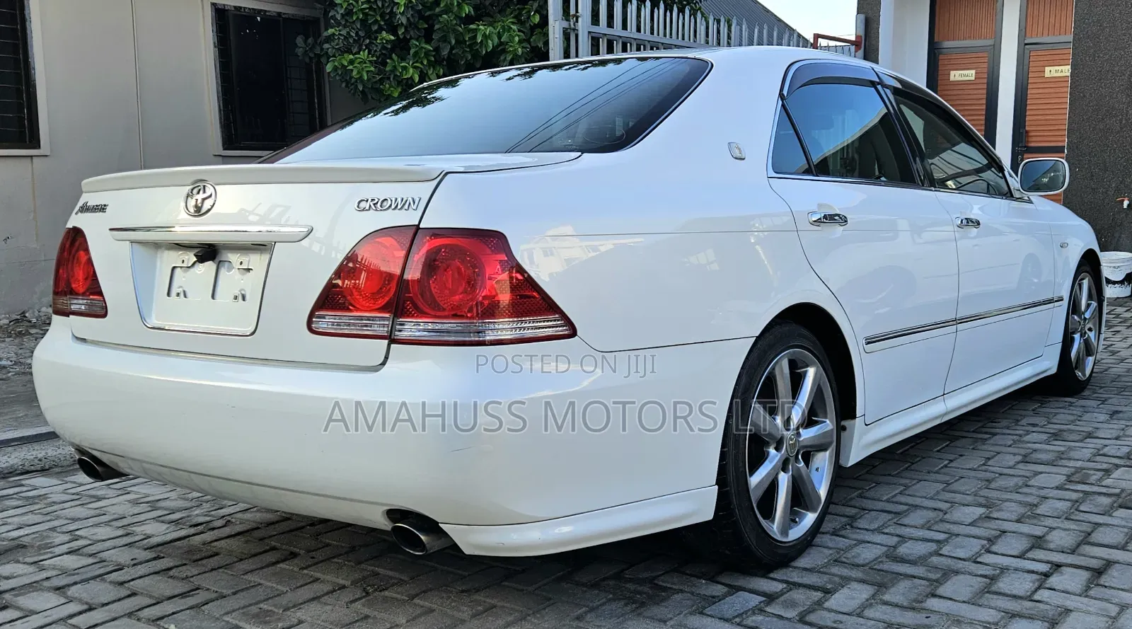 Toyota Crown 2004 White
