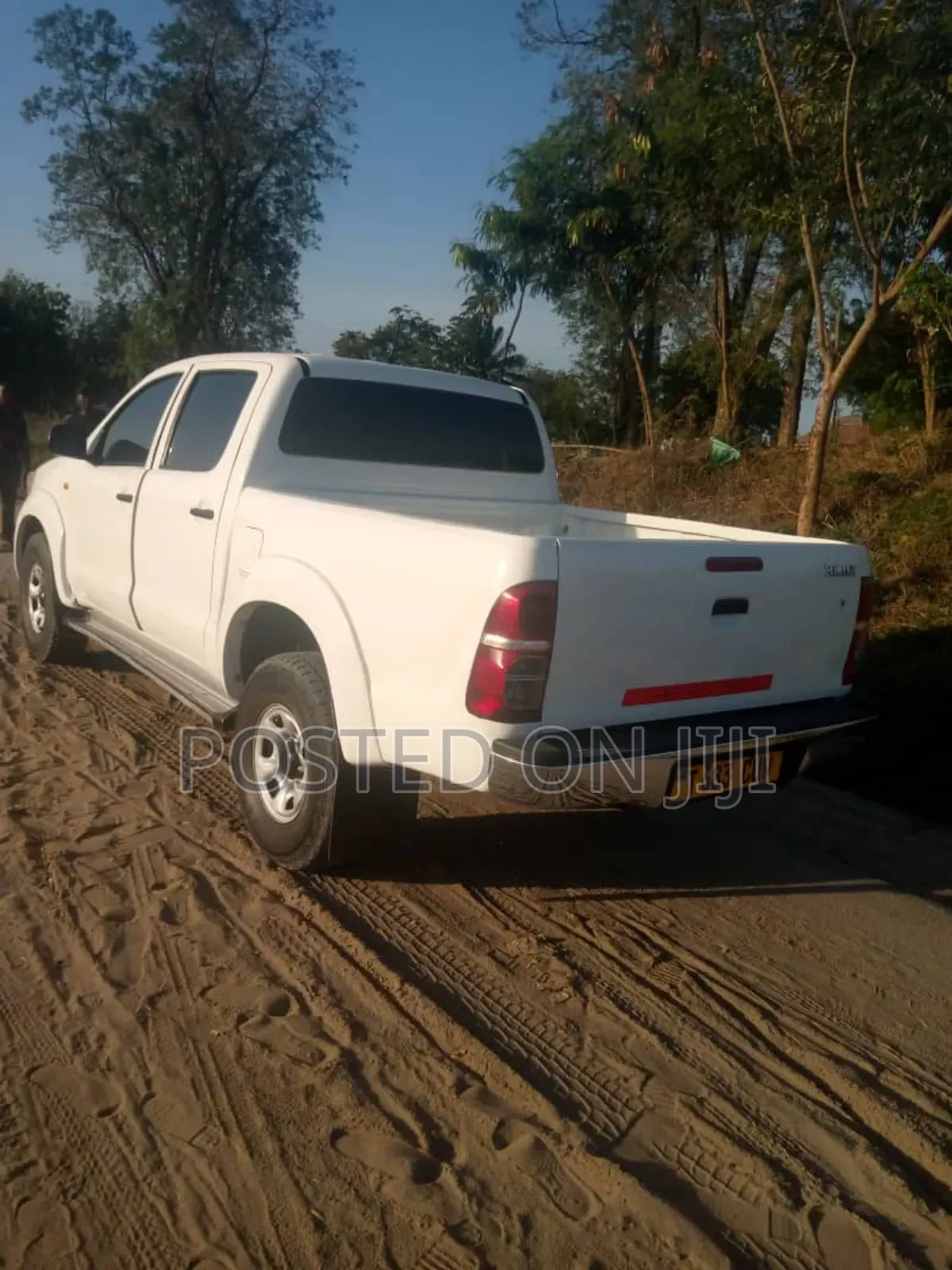 Toyota Hilux 2013 White