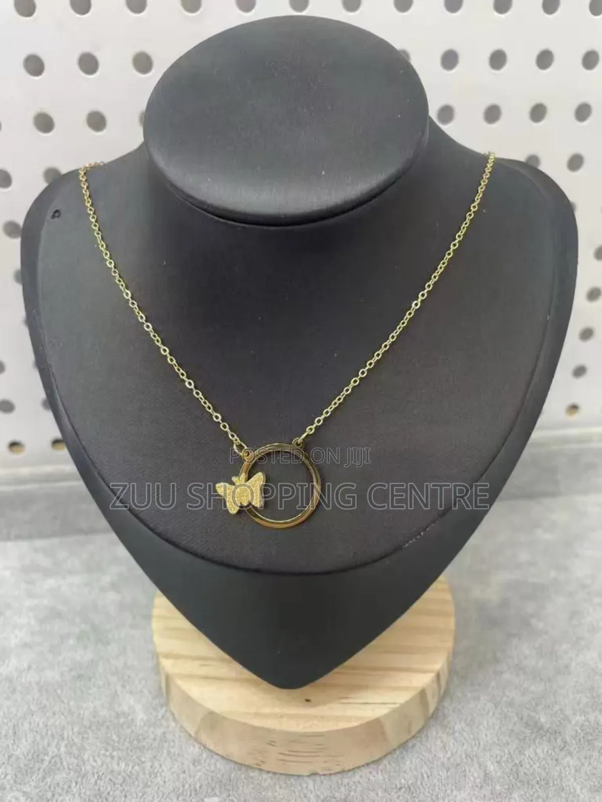 Causal Necklace
