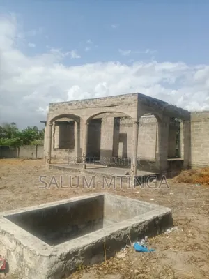 20bdrm Apartment in Kunduchi Dar Es, Kinondoni for sale