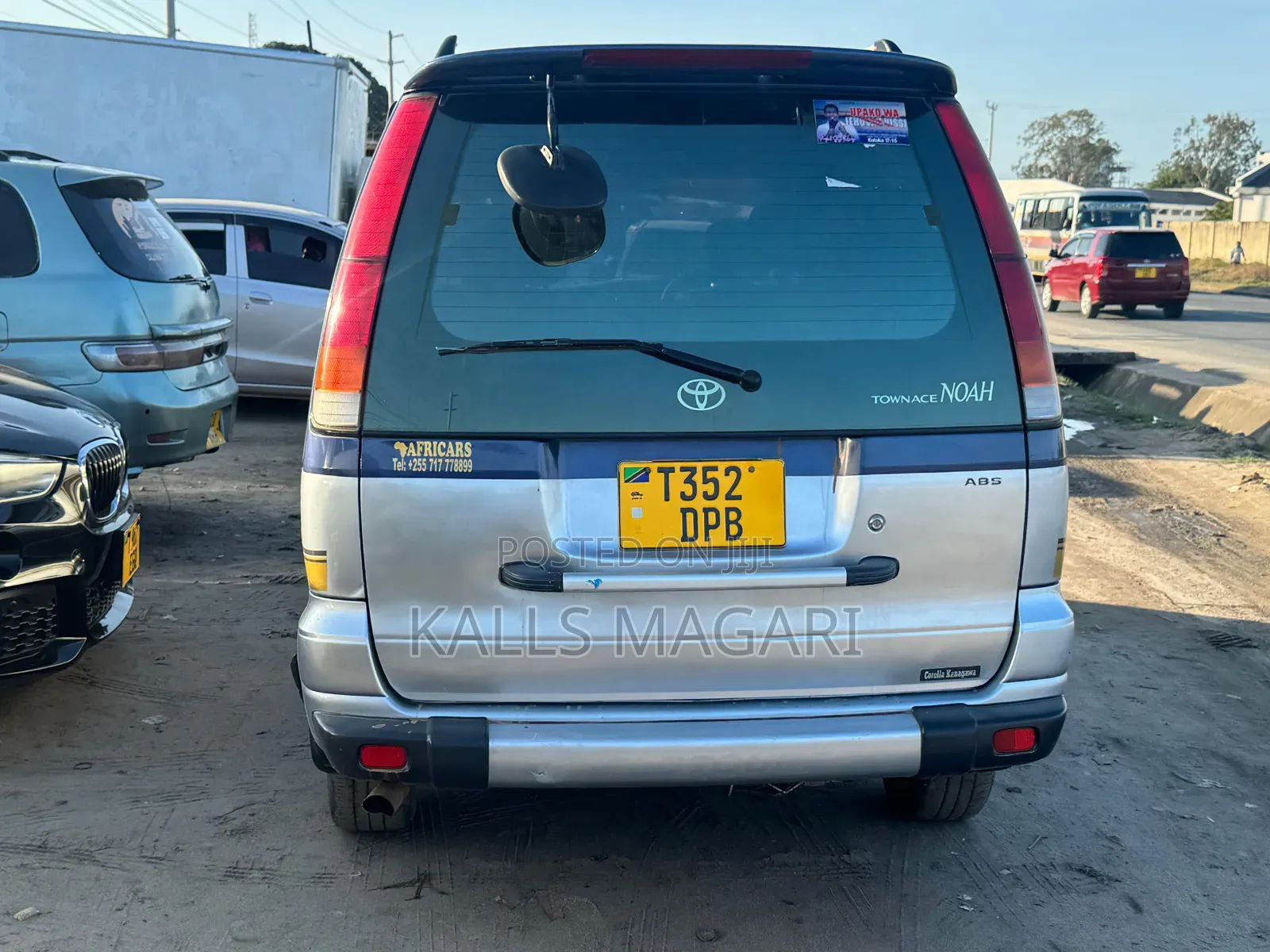 Toyota Noah 2003 Blue