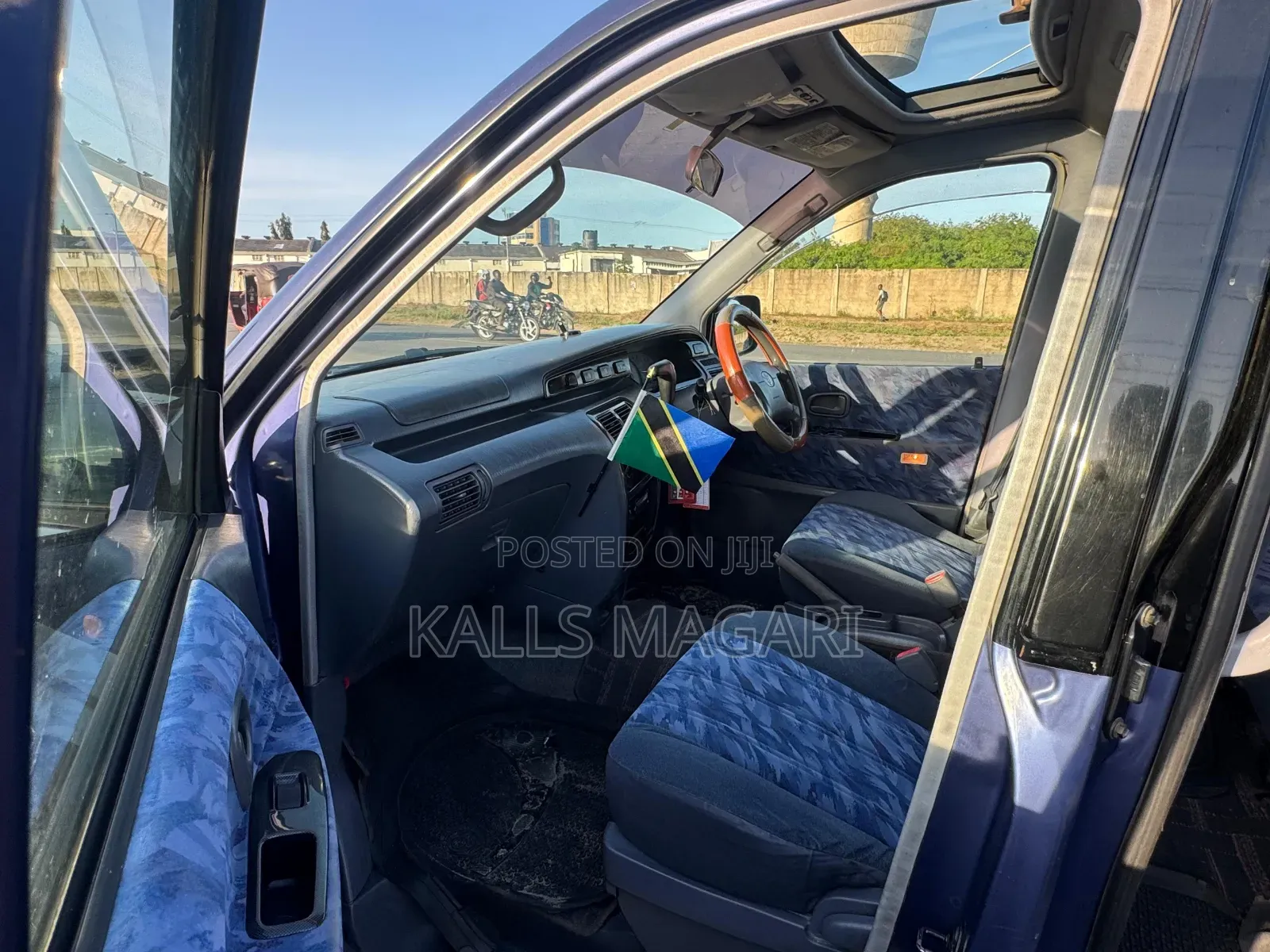 Toyota Noah 2003 Blue