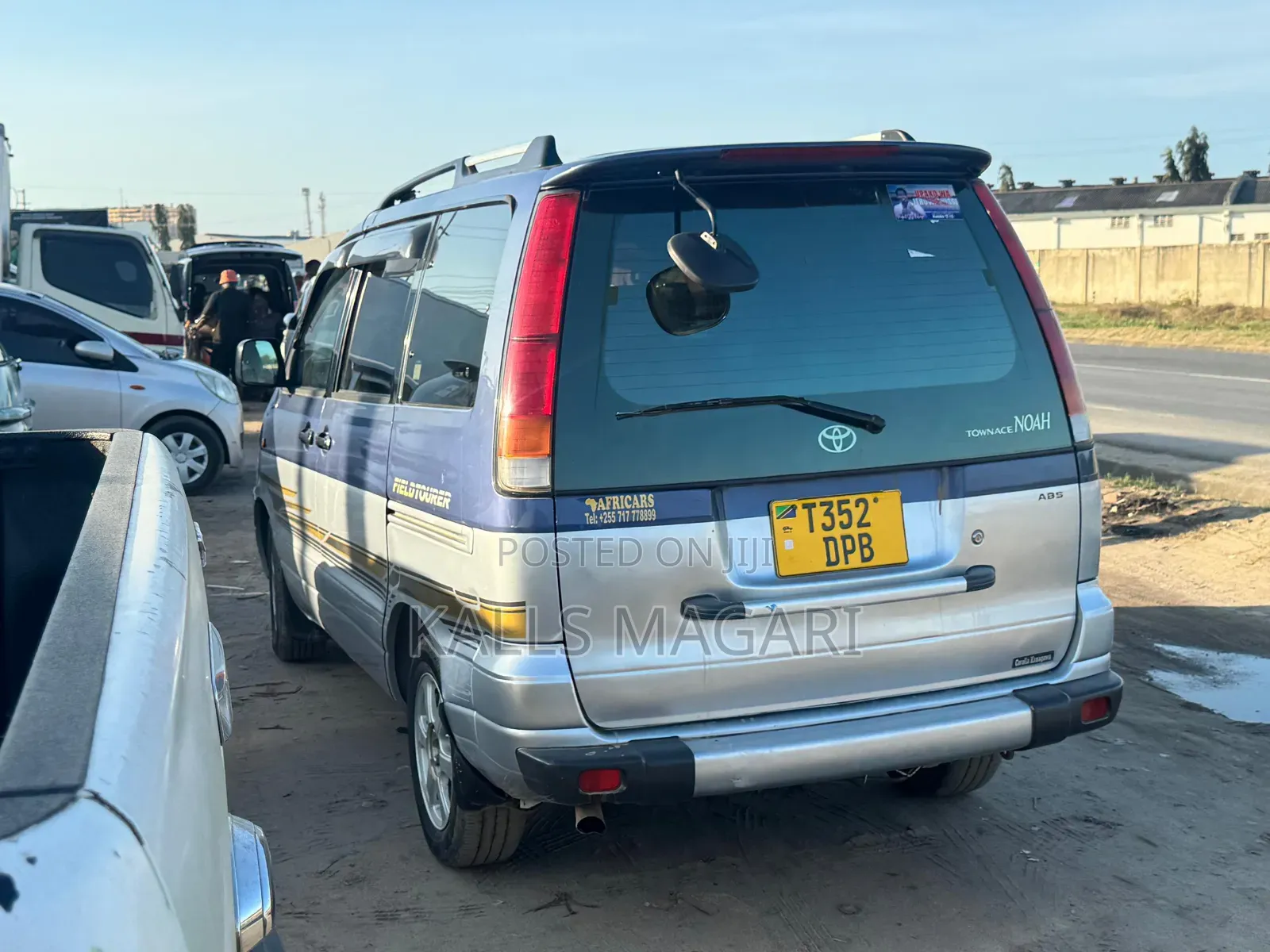 Toyota Noah 2003 Blue