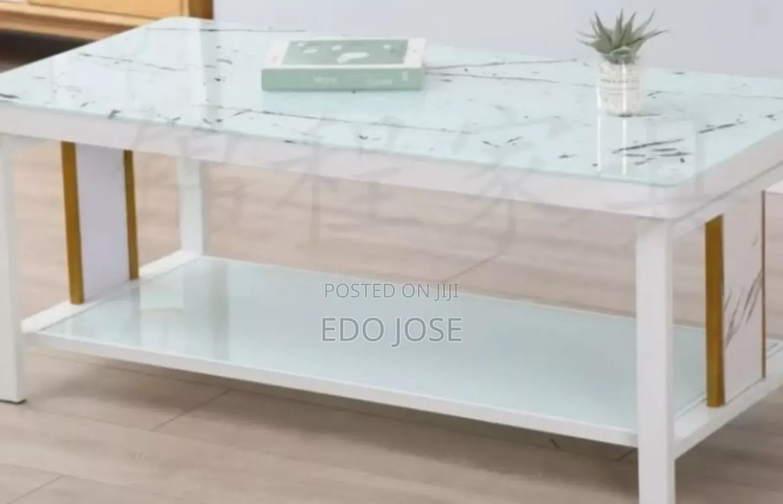 Luxuey Table
