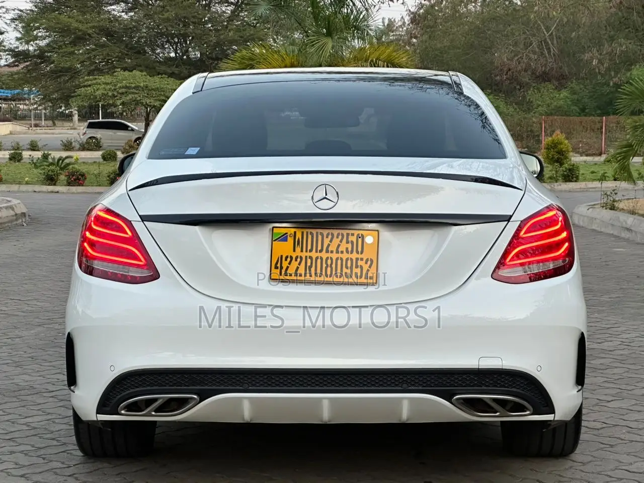 Mercedes-Benz C200 2015 White