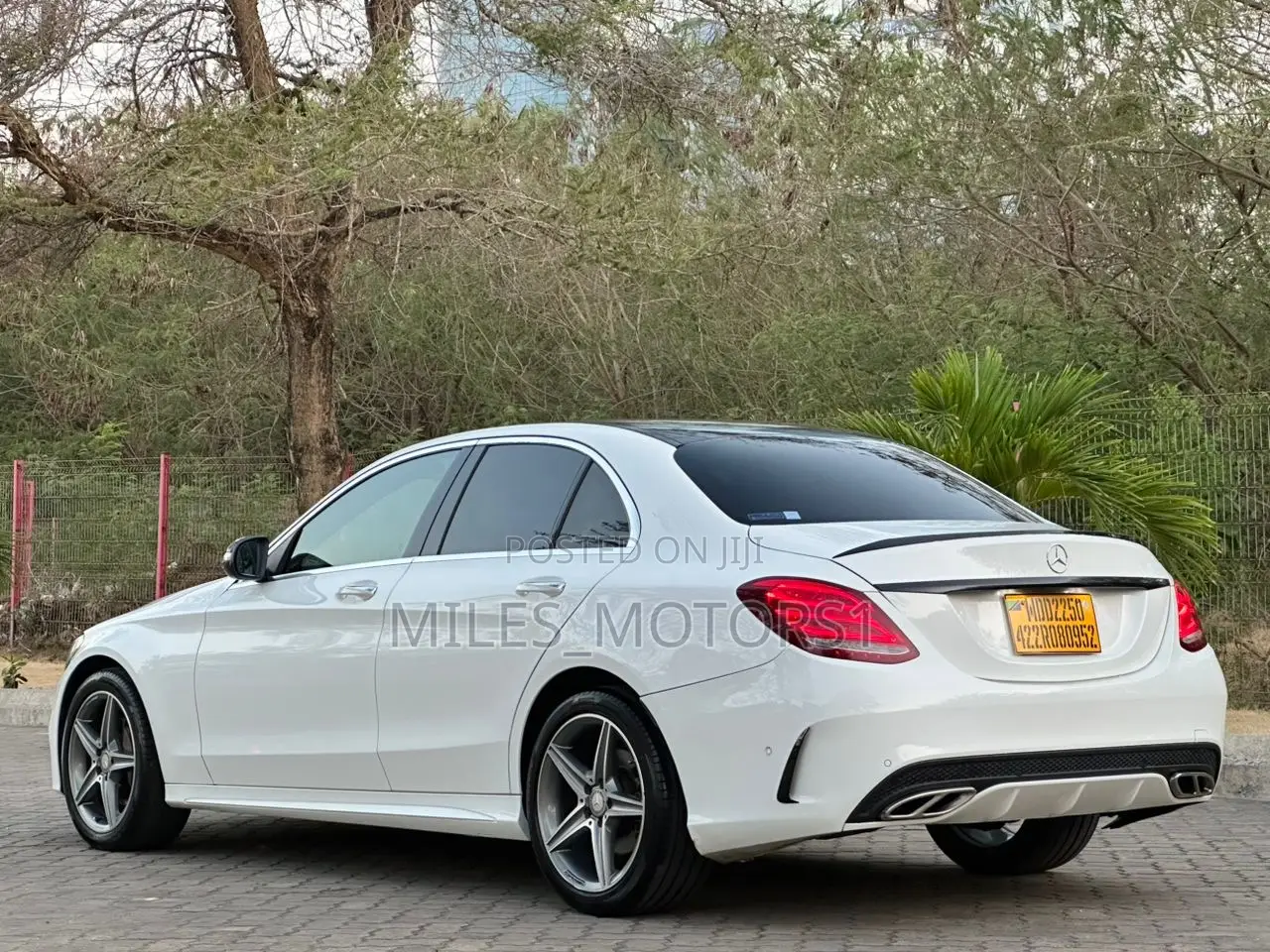 Mercedes-Benz C200 2015 White
