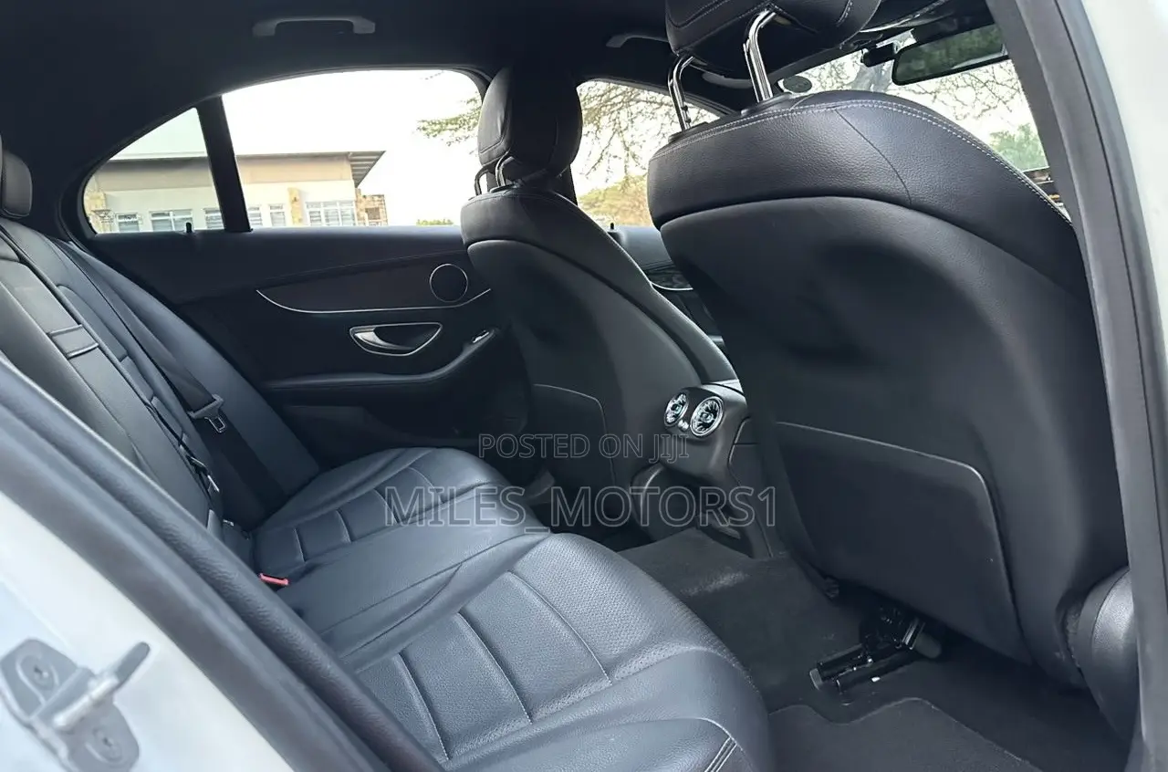 Mercedes-Benz C200 2015 White