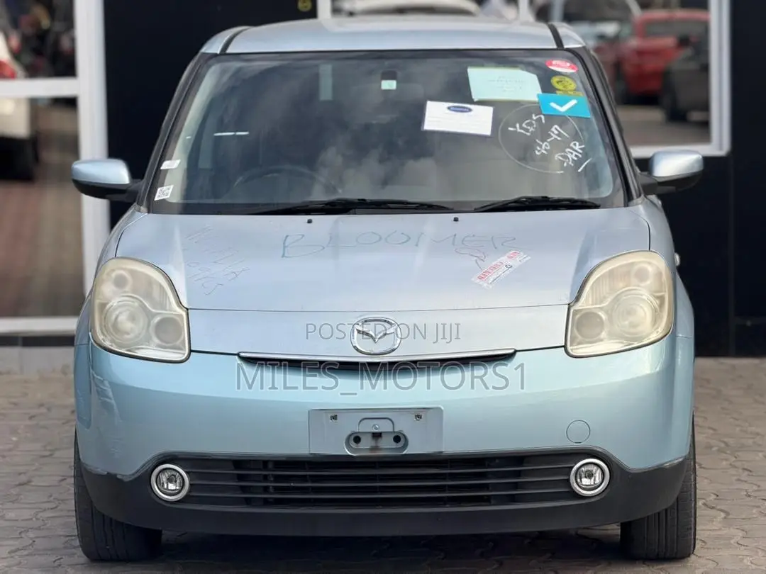 Mazda Verisa 2008 Green