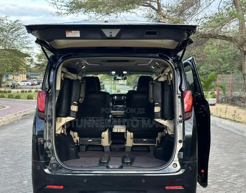 Toyota Alphard 2017 Black
