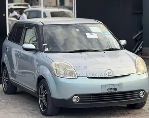 Mazda Verisa 2008 Blue
