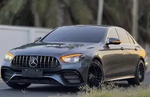 Mercedes-Benz E200 2017 Gray