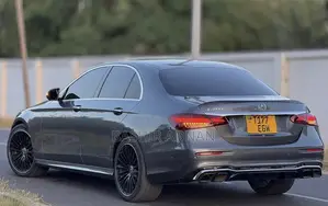Mercedes-Benz E200 2017 Gray