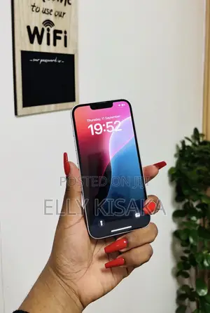 Apple iPhone 13 128 GB White
