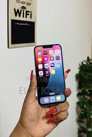 Apple iPhone 13 128 GB White