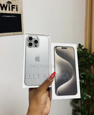 New Apple iPhone 15 Pro Max 256 GB Silver