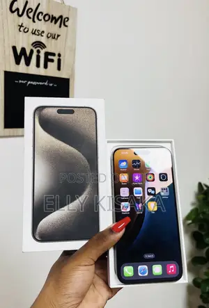 New Apple iPhone 15 Pro Max 256 GB Silver