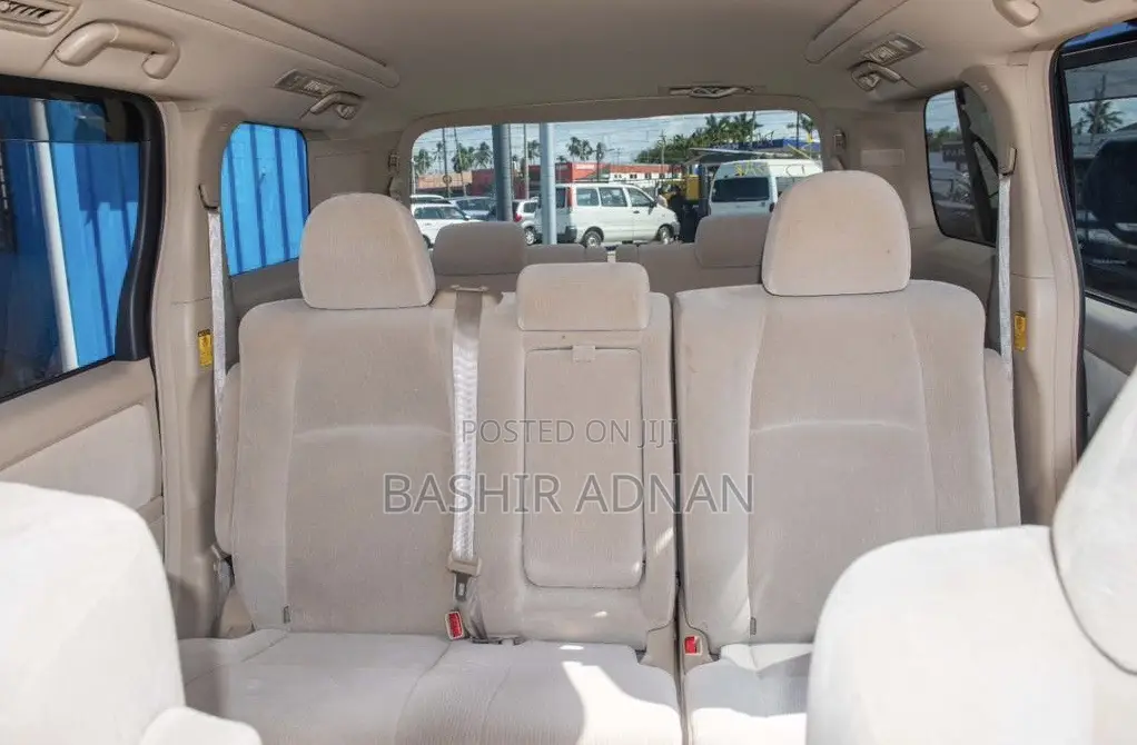Toyota Vellfire 2010 Maroon
