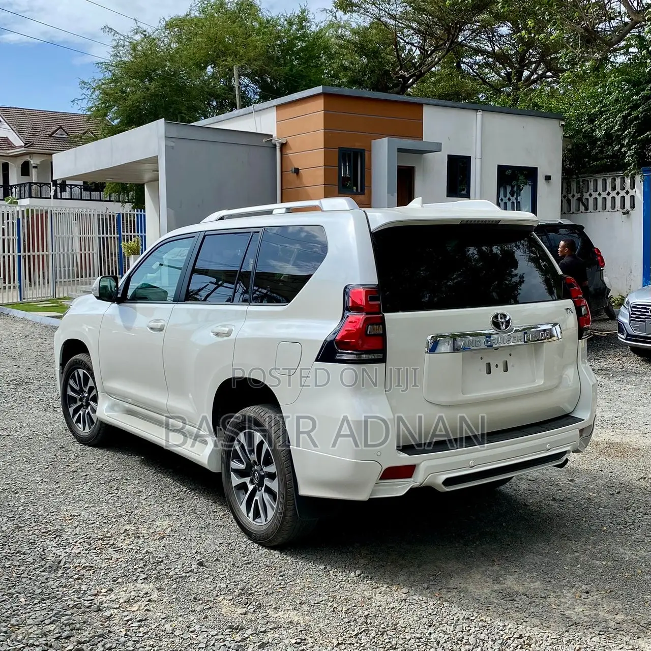 Toyota Land Cruiser Prado 2.7 2022 Off white