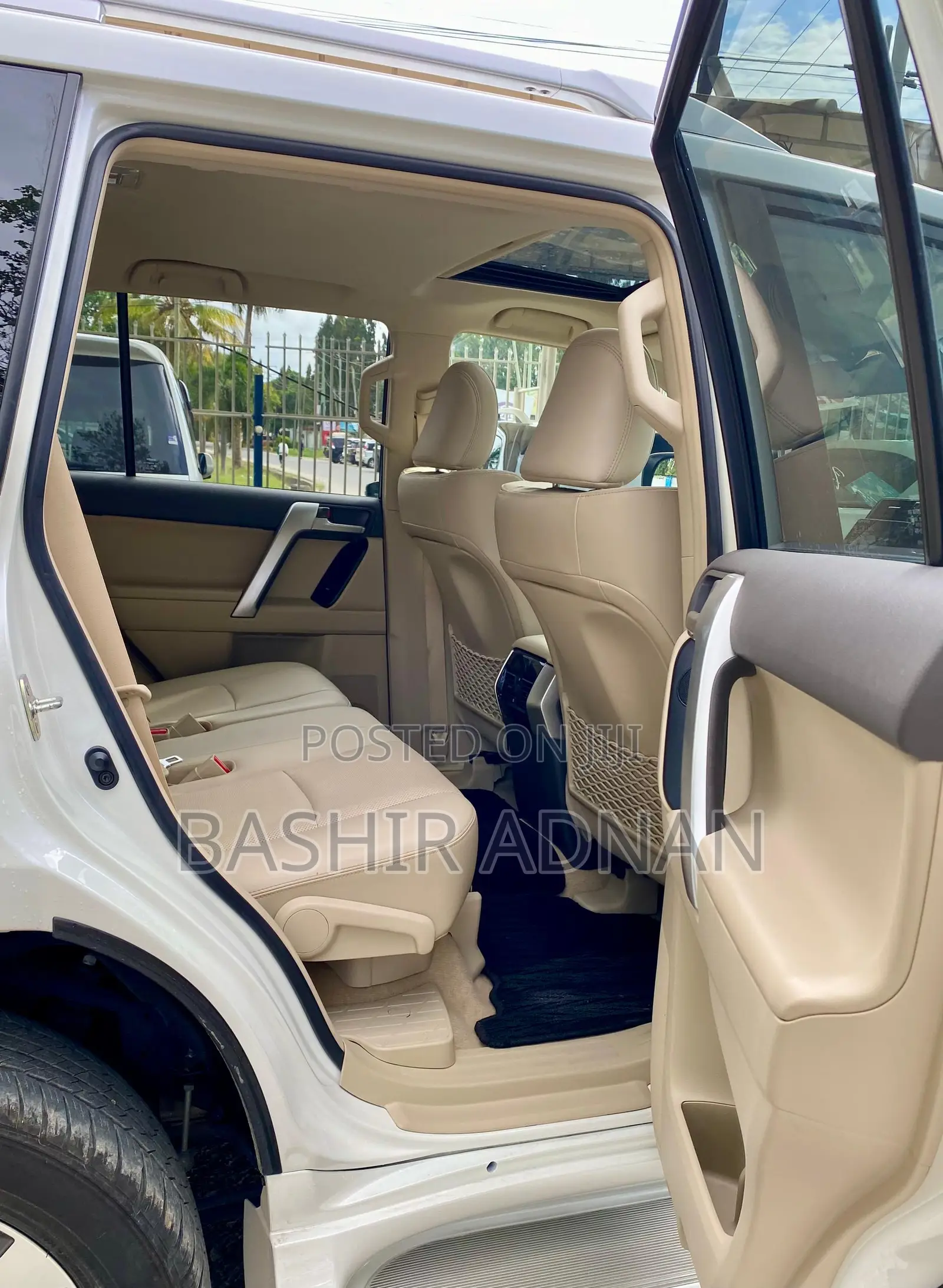 Toyota Land Cruiser Prado 2.7 2022 Off white
