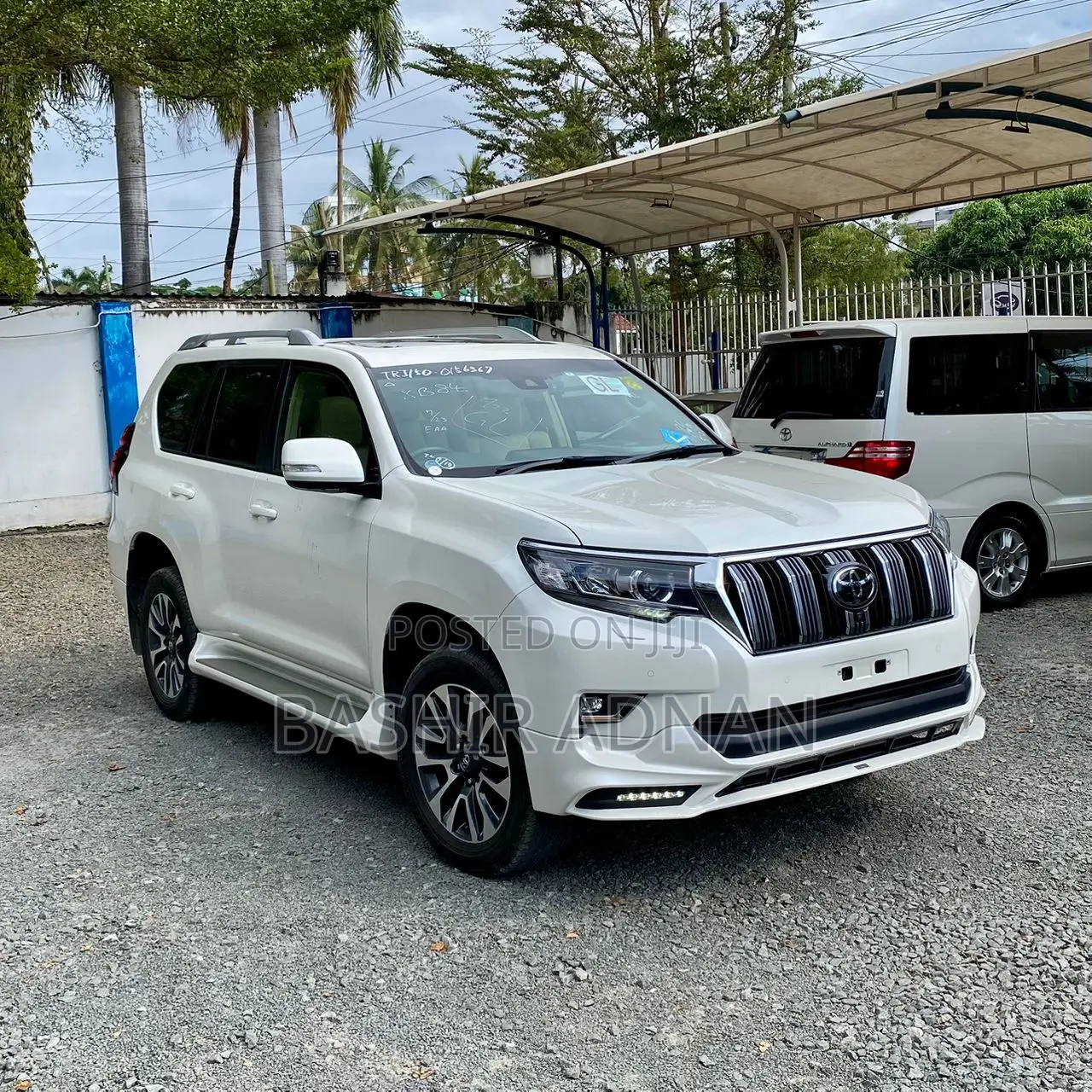 Toyota Land Cruiser Prado 2.7 2022 Off white