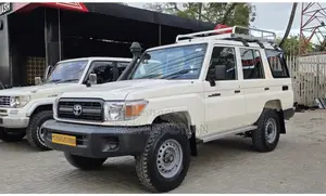 Toyota Land Cruiser 76 Series 2013 White