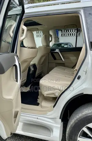 Toyota Land Cruiser Prado 2022 Pearl